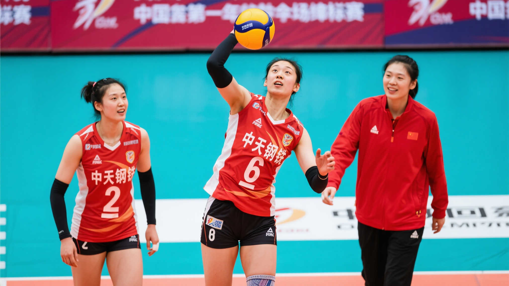 天津女排全家福:王艺竹陈馨彤归队,路晶乔皙有望加入一队 天津女排全家福:王艺竹陈馨彤归队,路晶乔皙有望加入一队