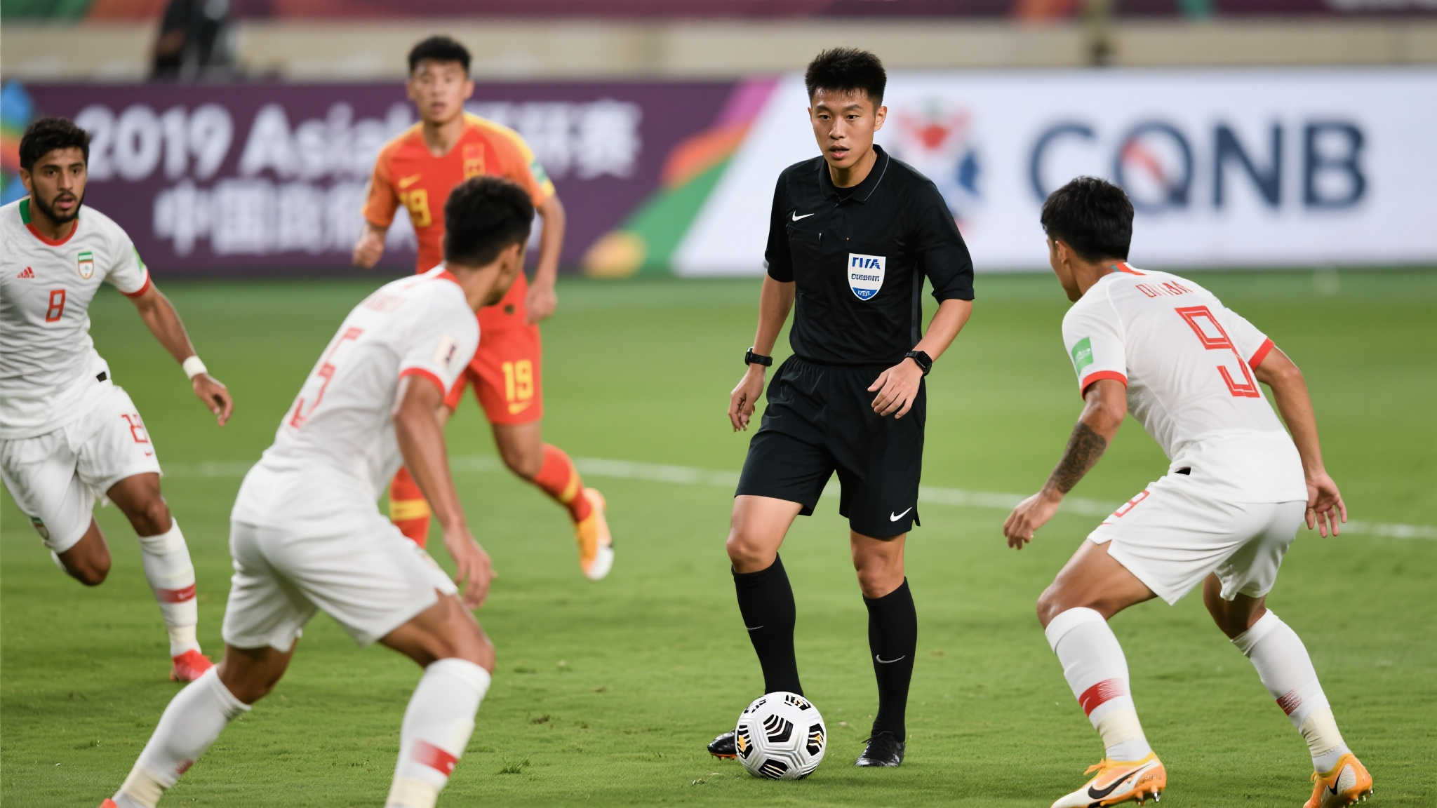 世预赛｜杨明洋成功转会籍即将加入国足，伊万科维奇或将启用双后腰战术？